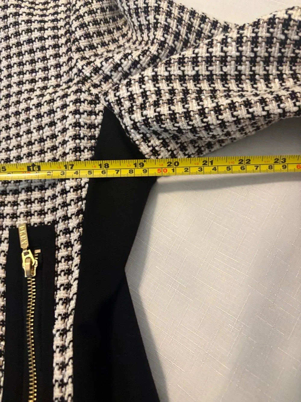 DKNY Black & White Houndstooth Tweed Moto Jacket SZ 16 gold-tone zippers NWT - Picture 5 of 11